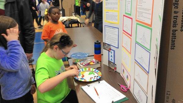 Knowledge seekers don’t get cheated at Western Springs science fair